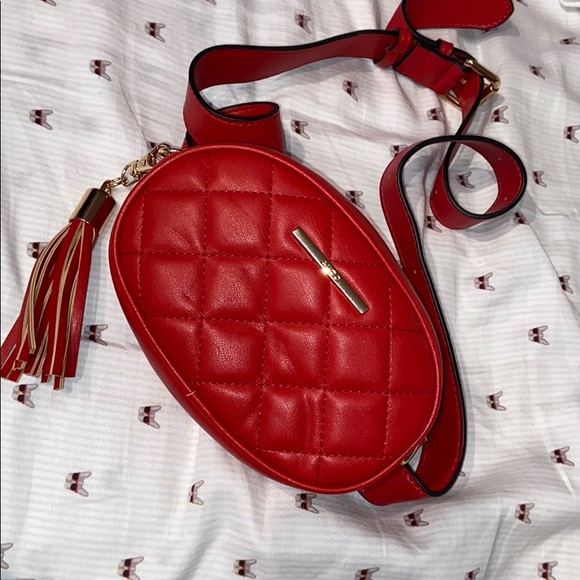 Red aldo waist purse - Picture 1 of 3